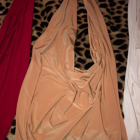 Halter top - Picture 2 of 4